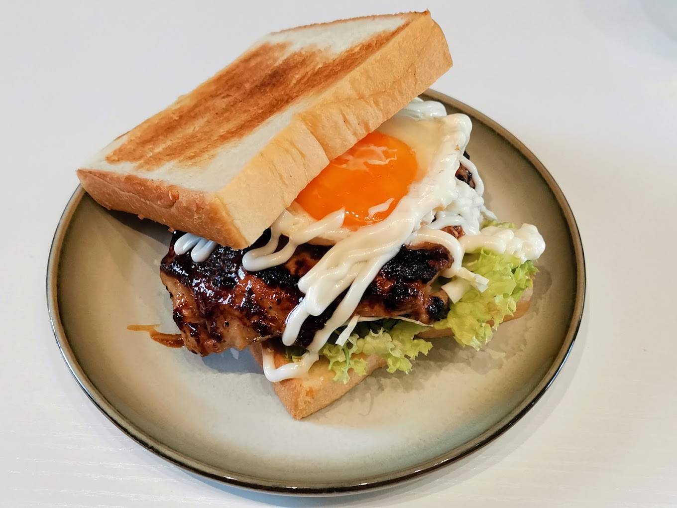 HEC Sandwich